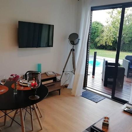 Entre Piscine Et Mer Tonnay-Charente Zewnętrze zdjęcie